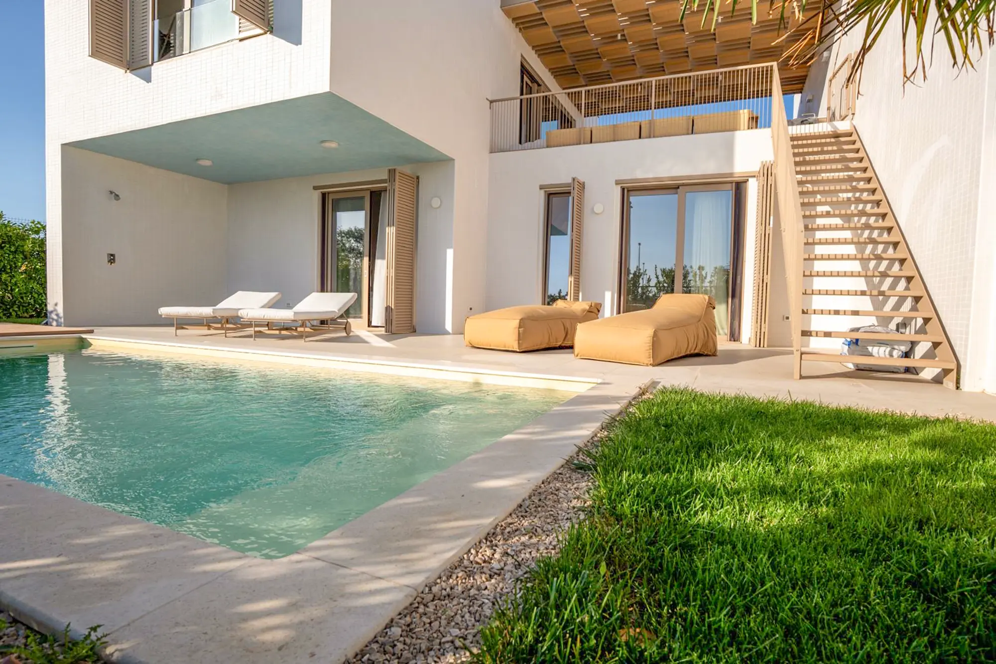 Modern family villa in Brodarica